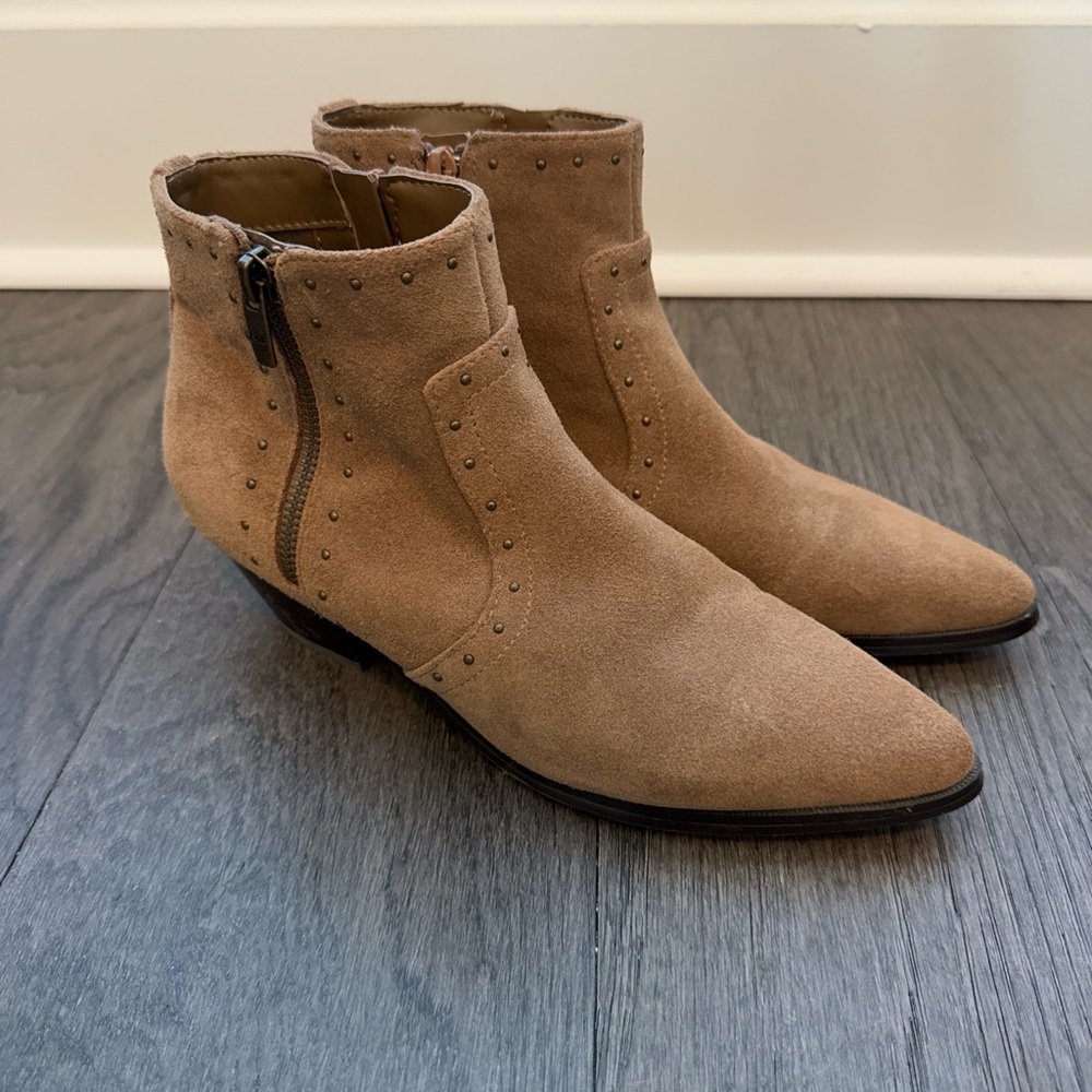 Marc Fisher ankle boots